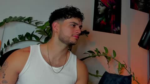 Snapshot of noha_miler chatting on 01-20-25, 12:36 kevin online show from 01-20-25, 12:36