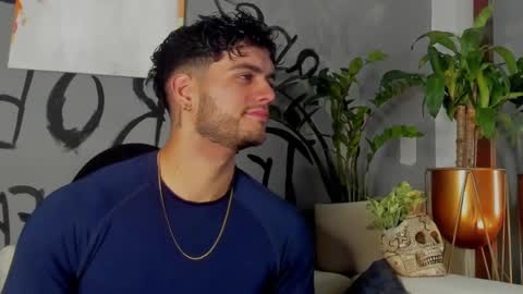 Snapshot of noha_miler chatting on 02-22-25, 08:42 kevin online show from 02-22-25, 08:42