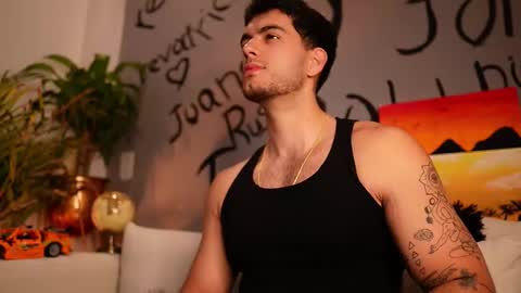 Snapshot of noha_miler chatting on 09-24-25, 12:25 kevin online show from 09-24-25, 12:25