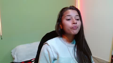 Snapshot of noha_thomson chatting on 12-12-24, 12:55 Noha Thomson online show from 12-12-24, 12:55