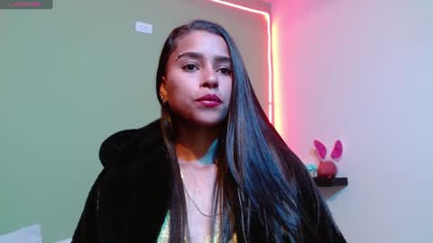 Snapshot of noha_thomson chatting on 01-27-25, 09:55 Noha Thomson online show from 01-27-25, 09:55