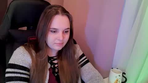 noir_ember_ online show from 11-11-25, 11:43