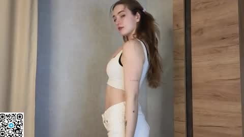 Snapshot of noirastrya chatting on 02-26-26, 06:12 Sophie online show from 02-26-26, 06:12