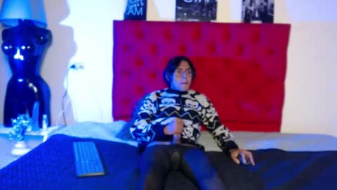 Snapshot of noire_boy27 chatting on 02-28-26, 10:44 Noire online show from 02-28-26, 10:44