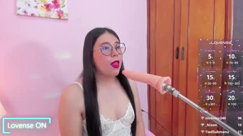 Nahomi online show from 12-15-25, 03:22