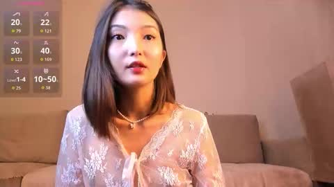 Snapshot of nooniemoon chatting on 09-28-25, 02:17 nooniemoon online show from 09-28-25, 02:17