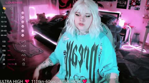 Snapshot of noori_hope chatting on 02-09-25, 01:00 Noori online show from 02-09-25, 01:00