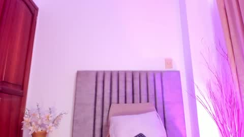 Nora Da Silva online show from 12-07-24, 05:20