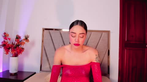 Nora Da Silva online show from 12-19-24, 12:45