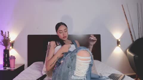 Nora Da Silva online show from 01-30-25, 01:22