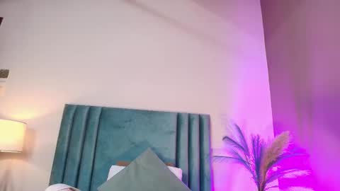 Nora Da Silva online show from 10-25-25, 12:51