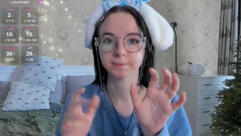 Nora Failure online show from 01-10-25, 07:04