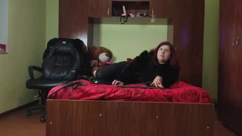 QueenManifest online show from 11-30-25, 07:29