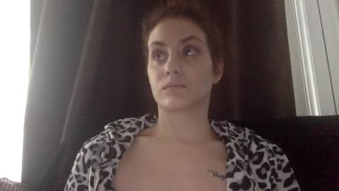 Snapshot of norablues chatting on 01-22-25, 10:29 norablues online show from 01-22-25, 10:29