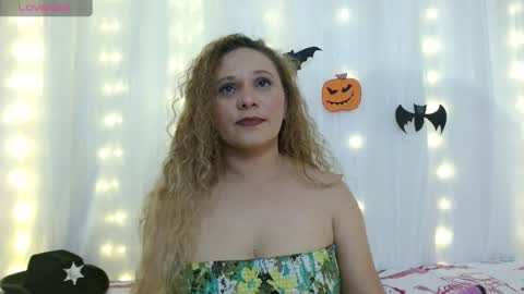 Snapshot of norapaker chatting on 11-01-25, 08:11 norapaker online show from 11-01-25, 08:11