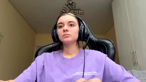 Elena online show from 03-24-26, 06:07