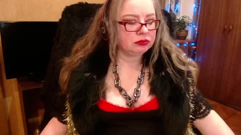 miss Tress online show from 12-31-24, 11:28