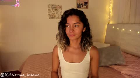 Snapshot of norma_jeaane chatting on 01-21-25, 11:34 Norma Jeaane online show from 01-21-25, 11:34