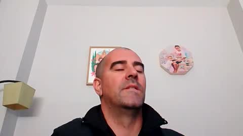 NORMALITO online show from 11-25-25, 12:27