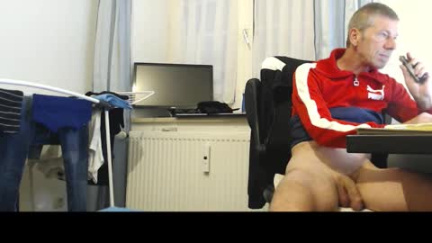 Snapshot of normuc chatting on 10-03-25, 11:51 Normuc online show from 10-03-25, 11:51