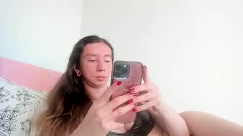 Snapshot of nortar9766 chatting on 12-26-24, 08:32 Emily snow online show from 12-26-24, 08:32