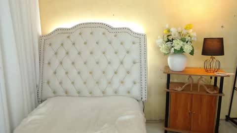 Kyline online show from 10-11-25, 02:44