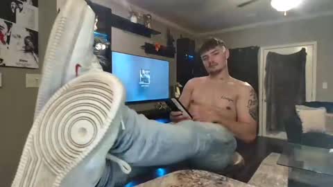 Riley online show from 10-21-25, 03:18