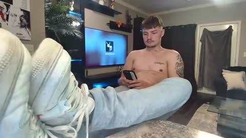 Riley online show from 10-22-25, 03:40