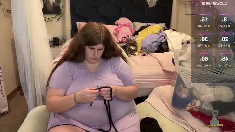 NotUrBabyMoms online show from 01-01-25, 09:41