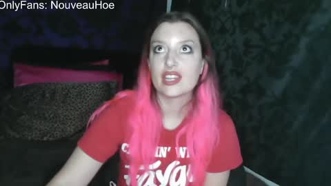 Snapshot of nouveauho3 chatting on 09-18-25, 05:09 Nouveauho3 online show from 09-18-25, 05:09