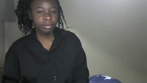 Snapshot of novaah chatting on 10-30-25, 02:57 novaah online show from 10-30-25, 02:57