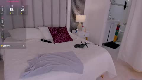 Andrea online show from 09-30-25, 04:56