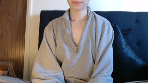 Olivia online show from 01-04-25, 06:19