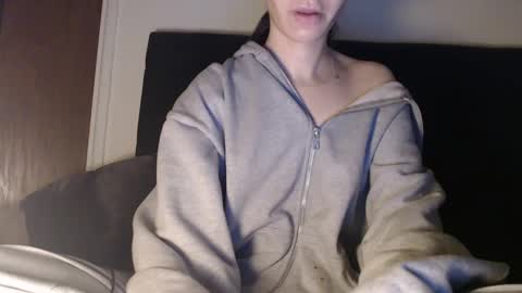 Olivia online show from 01-15-25, 04:04