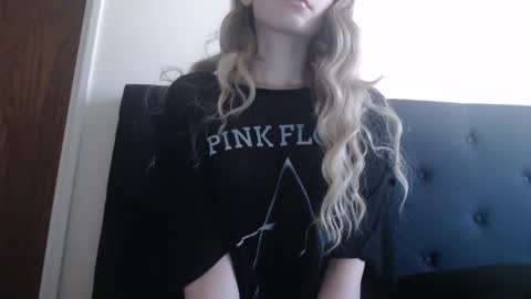 Olivia online show from 03-08-25, 04:39