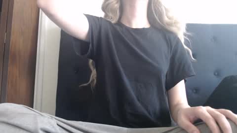 Olivia online show from 03-12-25, 09:35