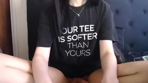 Olivia online show from 11-12-25, 09:03