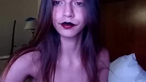 novalovelle online show from 02-06-26, 04:06