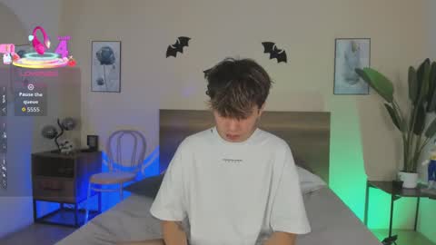 NovayBrian online show from 10-10-25, 04:44