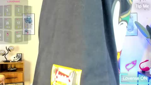 NovayBrian online show from 10-18-25, 04:37