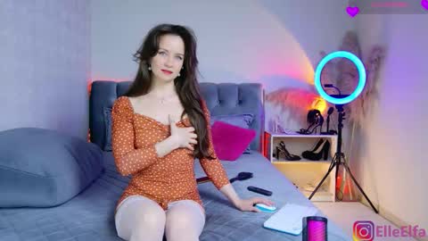 Snapshot of nudeella chatting on 10-03-25, 07:44 ElfaElle Im online .Wednesday Thursday Friday Saturday Sunday from 10pm to 2am  GMT3 online show from 10-03-25, 07:44