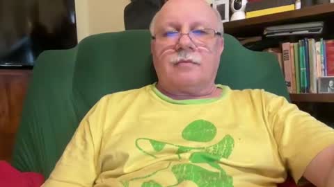 Snapshot of nukiss chatting on 01-31-25, 10:31 nukiss online show from 01-31-25, 10:31