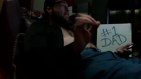 Awwwww Hey Sweetie Pies. Welcome To The Sweetie Pie Lounge. Enjoy The Dad-Cast. SweetCorny Fun-loving Dad Talk. online show from 12-15-25, 06:01