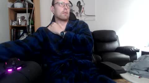 Snapshot of nursefan chatting on 10-11-25, 06:56 nursefan online show from 10-11-25, 06:56