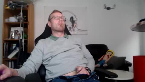 Snapshot of nursefan chatting on 10-31-25, 03:46 nursefan online show from 10-31-25, 03:46