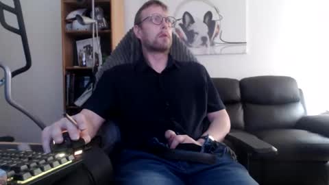 nursefan online show from 11-12-25, 12:49