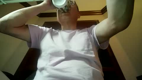 Showme online show from 04-19-26, 05:51