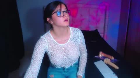 NyahMackenzie online show from 12-30-24, 11:38