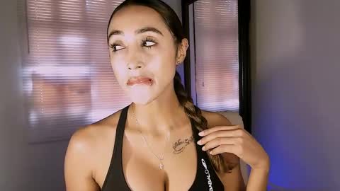 Nycole online show from 03-31-26, 07:25