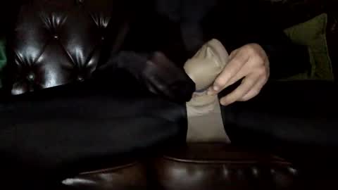 Snapshot of nylon2412 chatting on 09-11-25, 07:52 nylon2412 online show from 09-11-25, 07:52